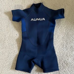 Kids size 8 wetsuit